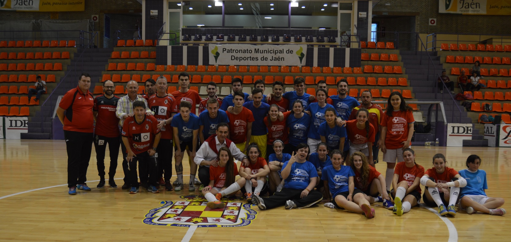 Equipo femenino y conjunto del Jaén Paraíso Interior senior