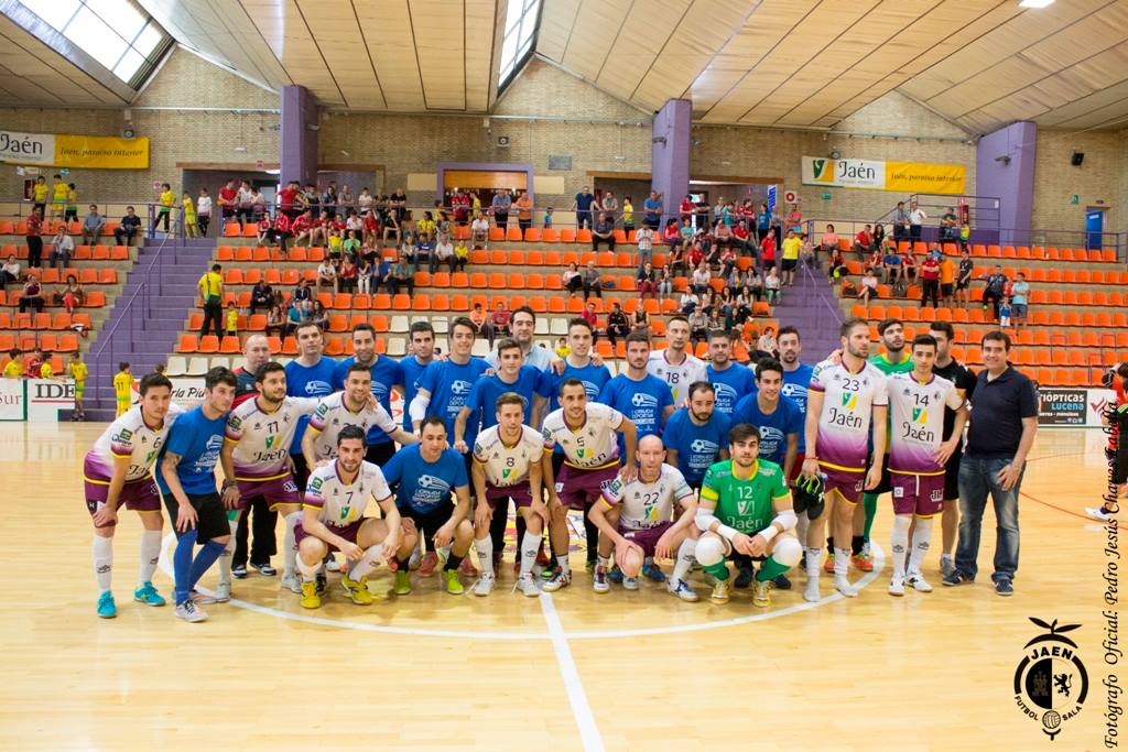 El Jaén Paraíso Interior FS y una selección provincial durante las jornadas